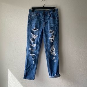 AMERICAN EAGLE tomgirl jeans